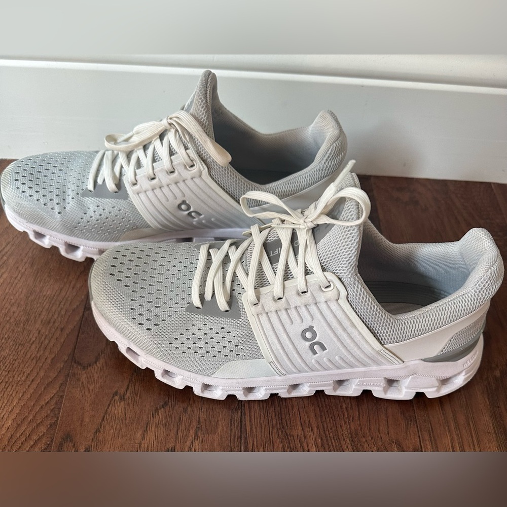 EUC On Cloud Women’s Shoes, size 9.5.